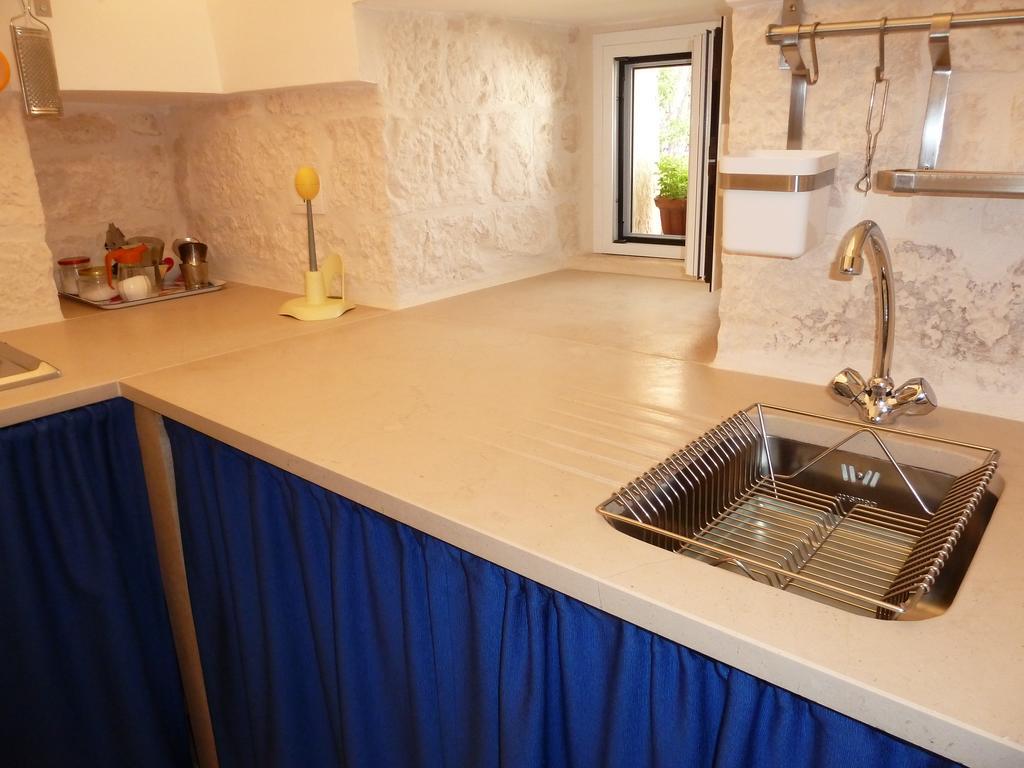 Il Piccolo Trullo Guest House ชิสแตร์นีโน ภายนอก รูปภาพ